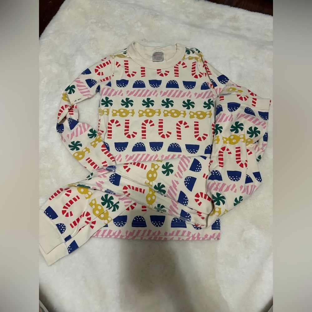 Hanna Andersson candy/sweets pajamas. Size 8